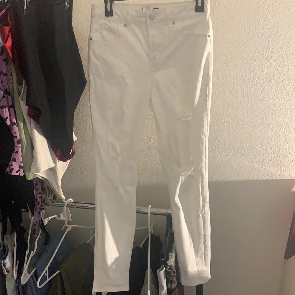 Fashion nova ripped white jeans